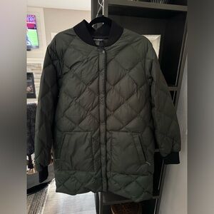 NWOT Eddie Bauer 80% down insulation cost. Women’s XL army green color.